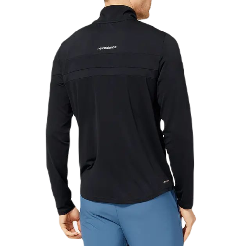 Men's Jumper New Balance Accelerate Half Zip - black Men's Jumper New Balance Accelerate Half Zip - black