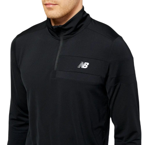 Men's Jumper New Balance Accelerate Half Zip - black Men's Jumper New Balance Accelerate Half Zip - black