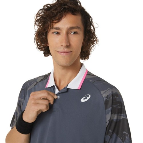Men's Polo T-shirt Asics Court Graphic Polo-Shirt - carrier grey Men's Polo T-shirt Asics Court Graphic Polo-Shirt - carrier grey